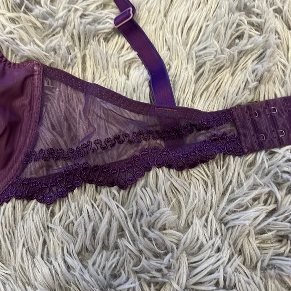 Implicite Bra - Picture 5 of 11